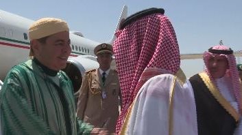  وصول الأمير رشيد بن الحسن على رأس الوفد المغربي إلى جدة