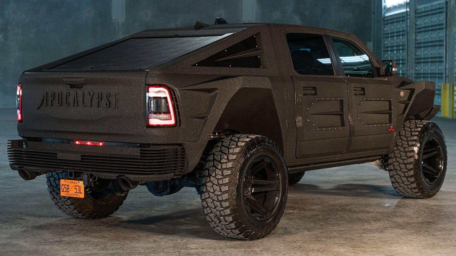  السيارة سوبر ترك 4X4