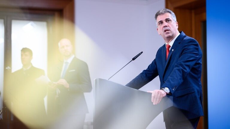 كوهين: إسرائيل تدعم أوكرانيا معنويا 