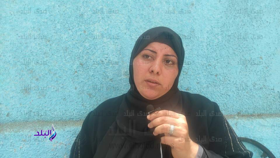 والدة الطفلين