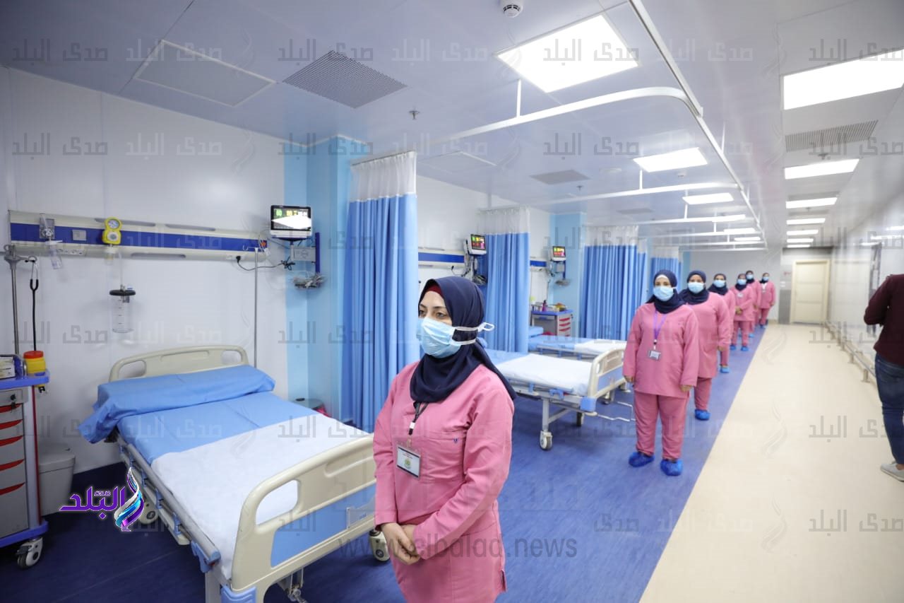 وزير التعليم العالي يفتتح ويتفقد عدة مشروعات طبية بالمستشفيات الجامعية 