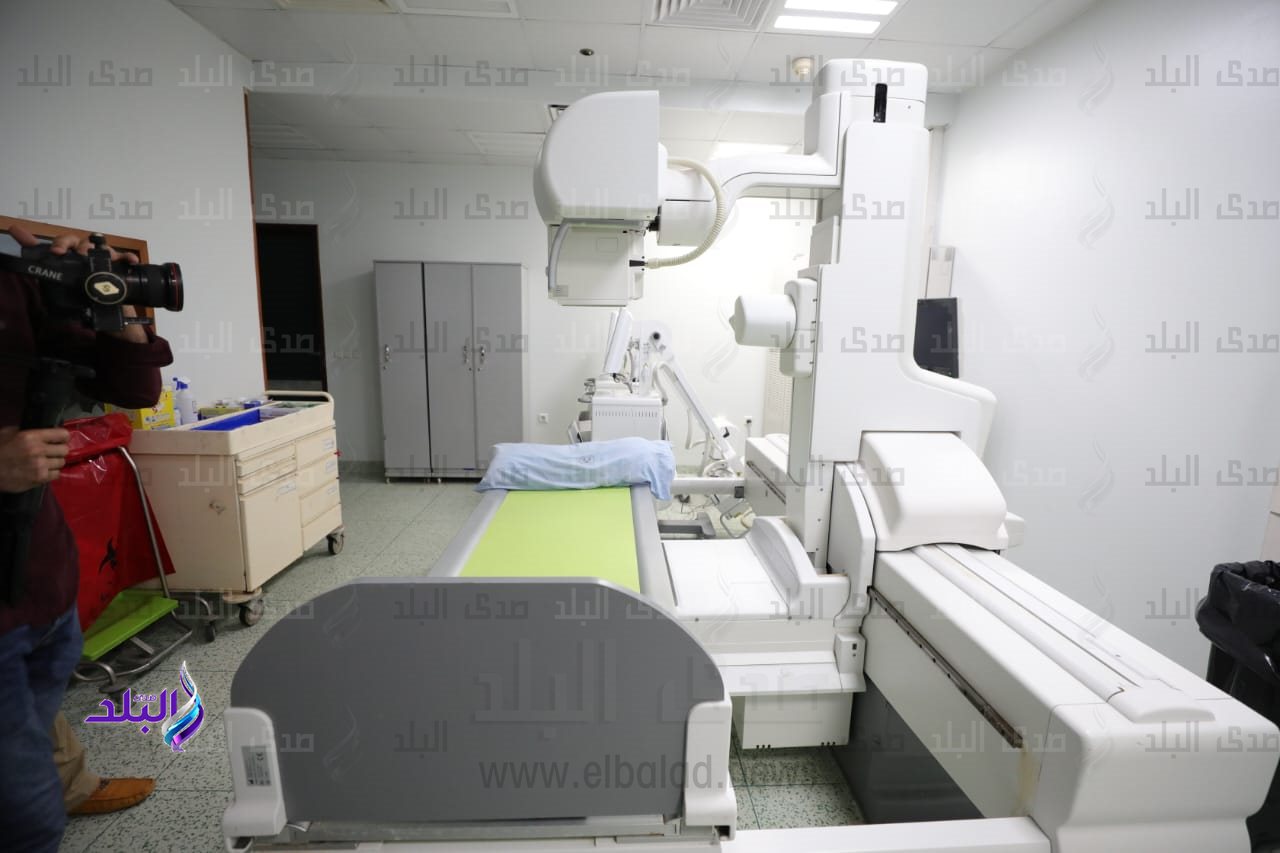 وزير التعليم العالي يفتتح ويتفقد عدة مشروعات طبية بالمستشفيات الجامعية 