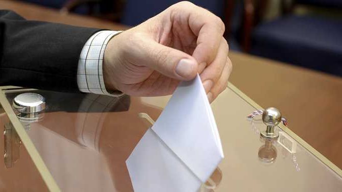 الانتخابات