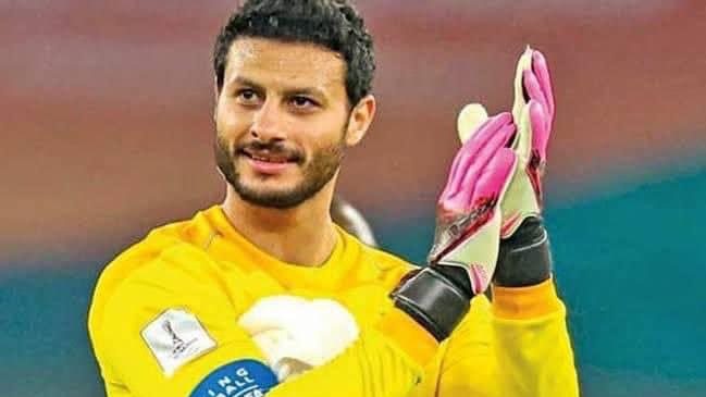 محمد الشناوي حارس مرمى الأهلي ومنتخب مصر الأول