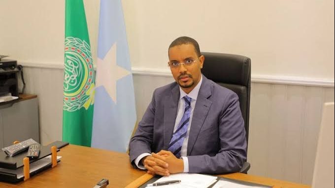 السفير الياس شيخ عمر أبو بكر 