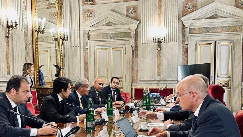 وزير التموين والتجارة الداخلية