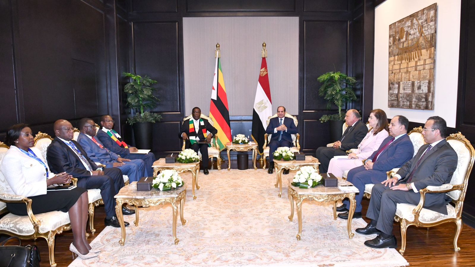 السيسي ورئيس زيمبابوي 