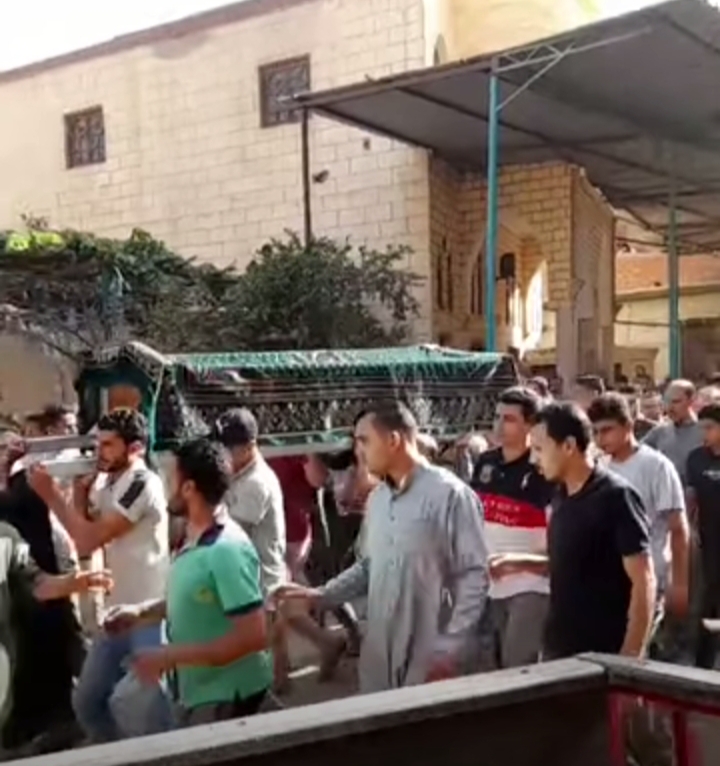 تشييع جثمان محارب السرطان في المنوفية 