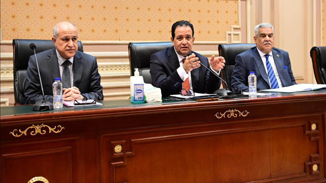 إجتماع لجنة النقل والمواصلات بالبرلمان
