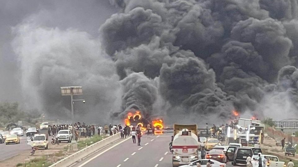 جانب من الحريق 