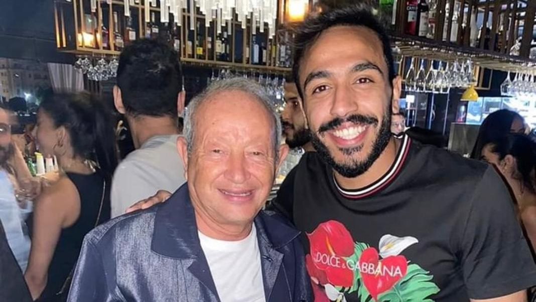 محمود كهربا مع ساويرس 