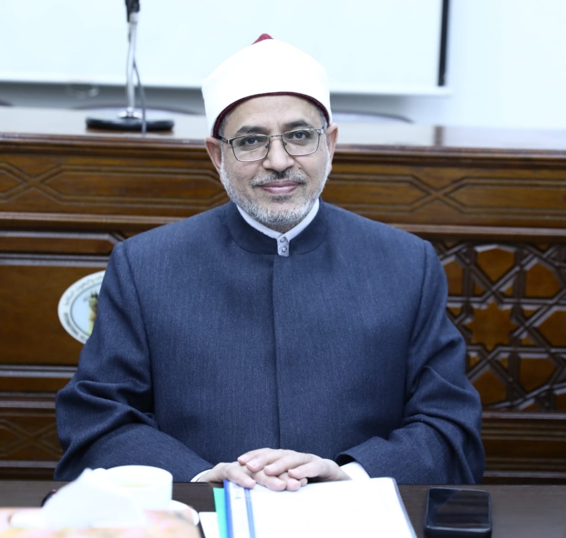 رئيس جامعة الأزهر 