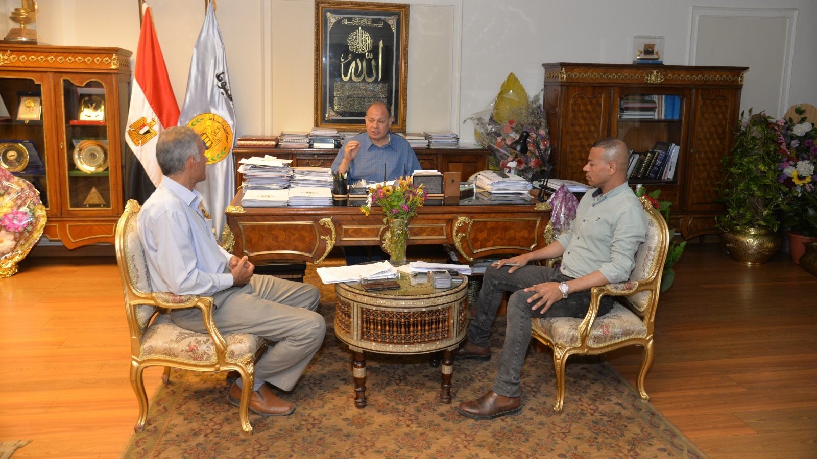 محافظ أسيوط يلتقي وكيل وزارة التموين 