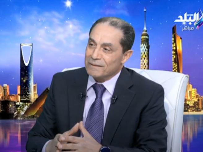 الدكتور سامي عبد العزيز