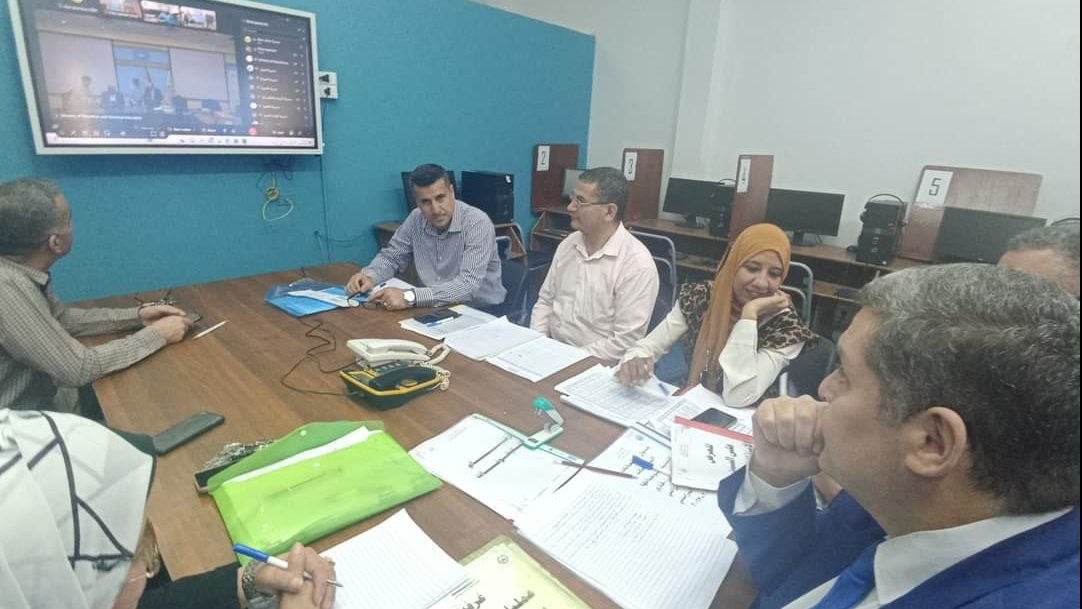 متابعة سير امتحانات الدبلومات الفنية بسيناء 