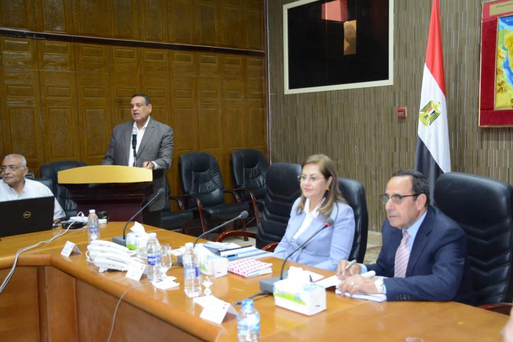 وزير التنمية المحلية في شمال سيناء