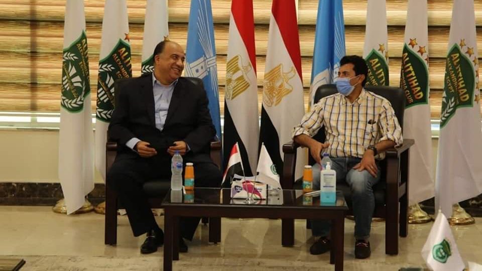 وزير الشباب والرياضة 