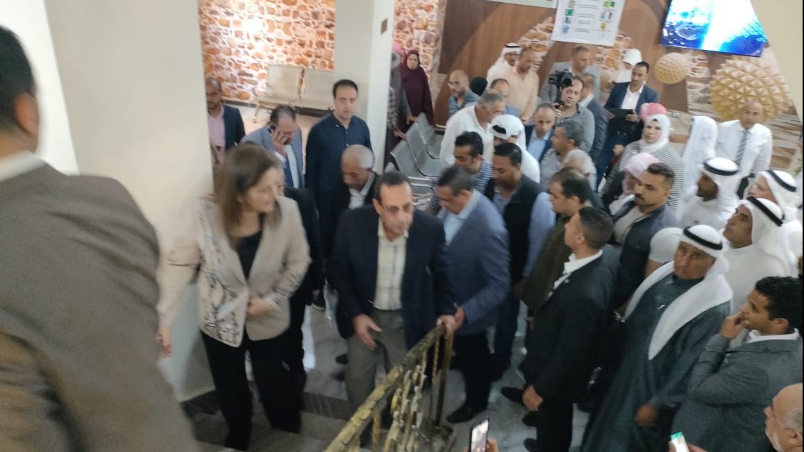 وزيرا التنمية المحلية والتخطيط في زيارة للشيخ زويد 