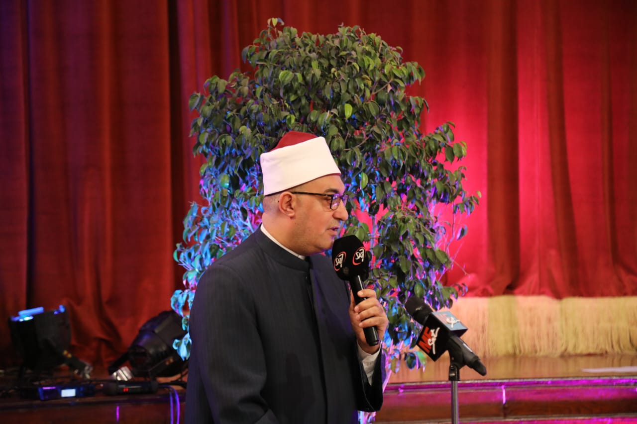 الدكتور نظير عياد 