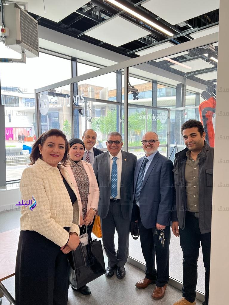 توقيع مذكرة تفاهم بين جامعة مصر للعلوم والتكنولوجيا وجامعة هيدرسفيلد9