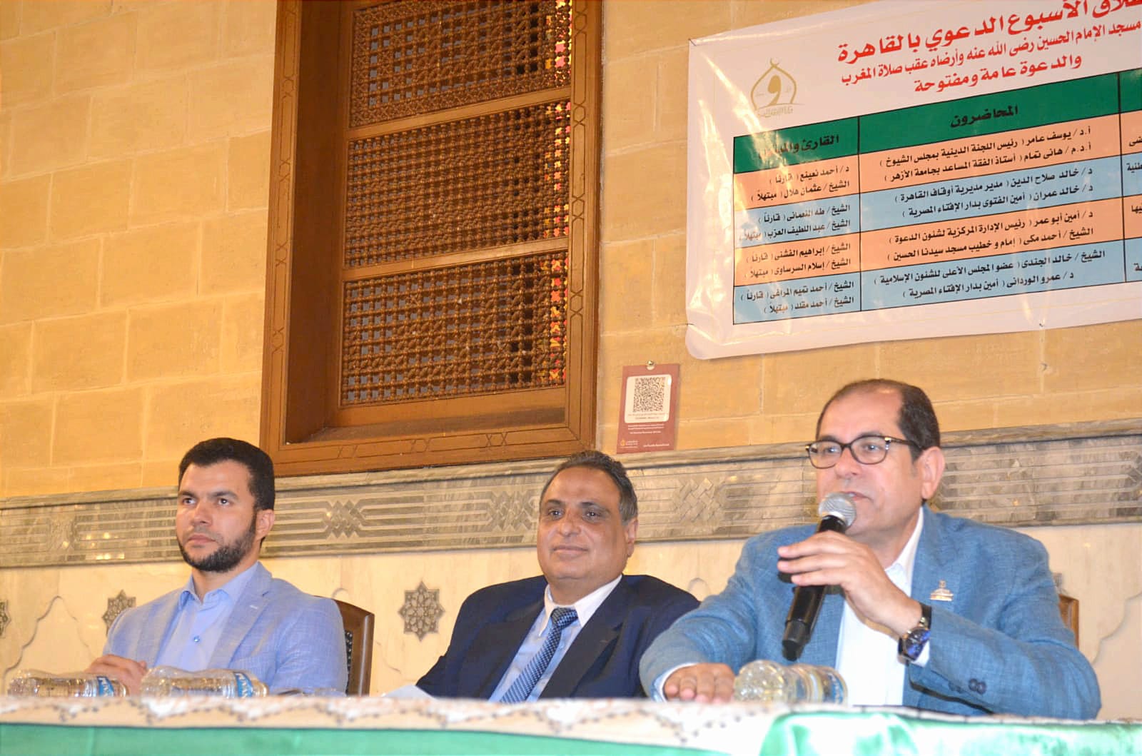 الدكتور يوسف عامر خلال الأسبوع الدعوي