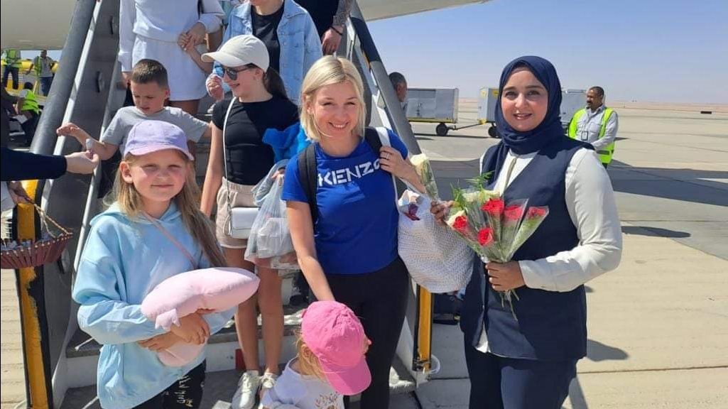 صور من الحدث 