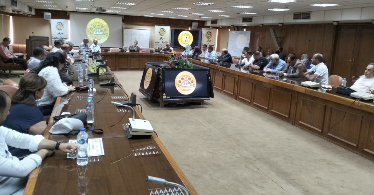 خريجي الدورات التدريبية بمركز سقارة 