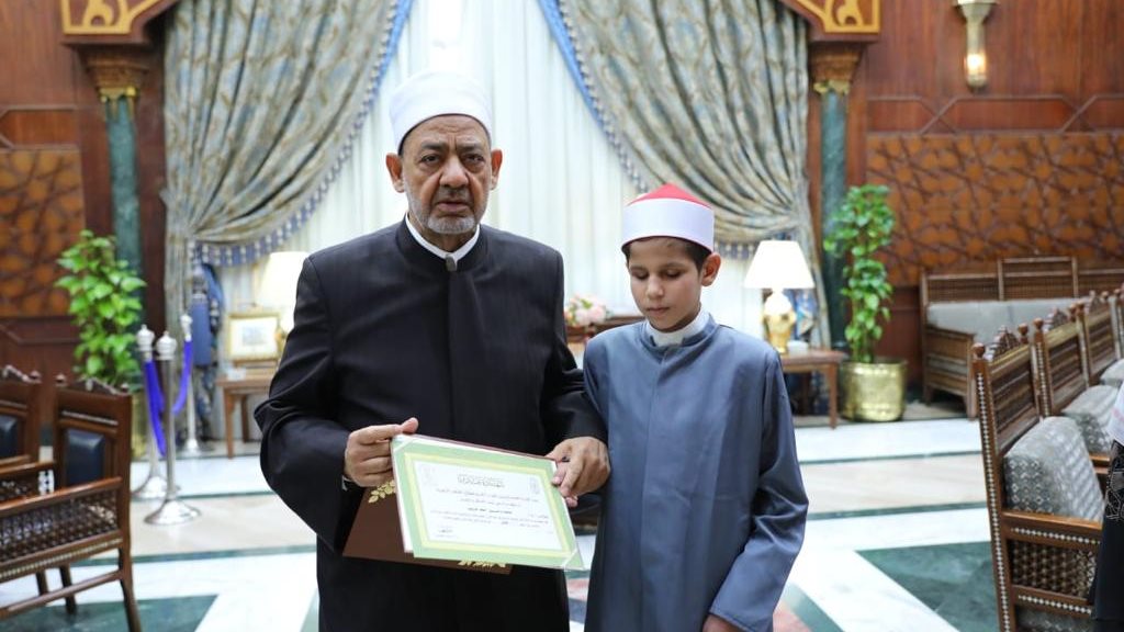 شيخ الازهر يكرم الاوائل 