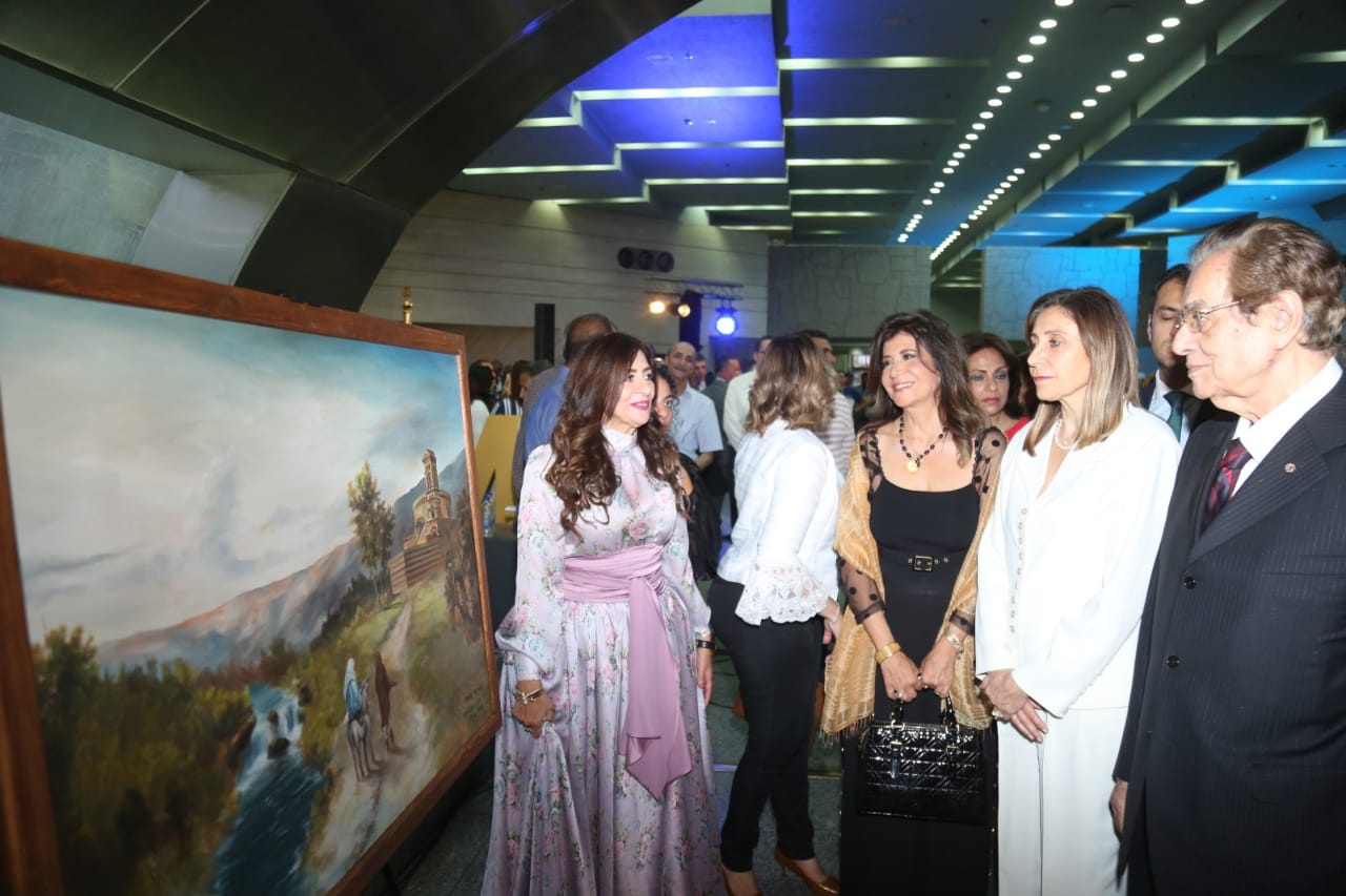 وزيرة الثقافة 