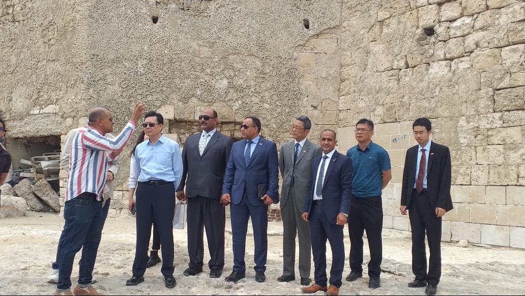 وفد صيني بقلعة قايتباي