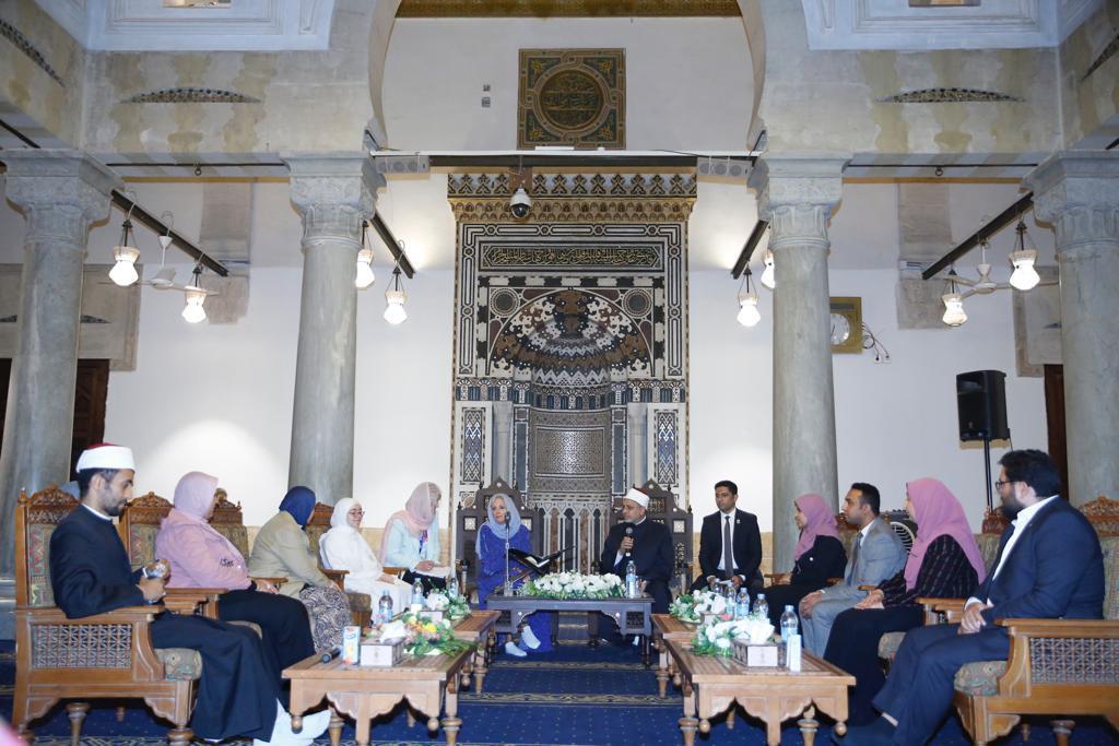 جيل بايدن من الجامع الأزهر 