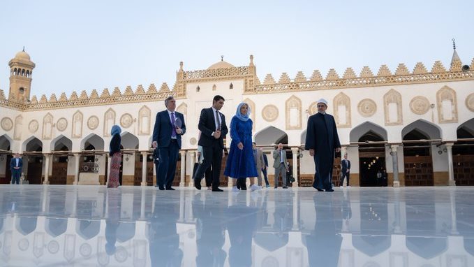 جيل بايدن في الجامع الأزهر 
