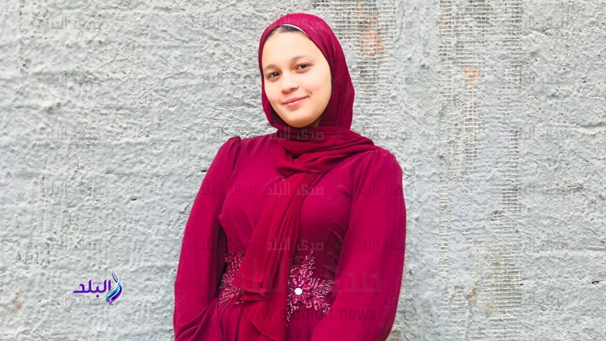 سلمي هشام الأولى في الشهادة الإعدادية بكفر الشيخ 