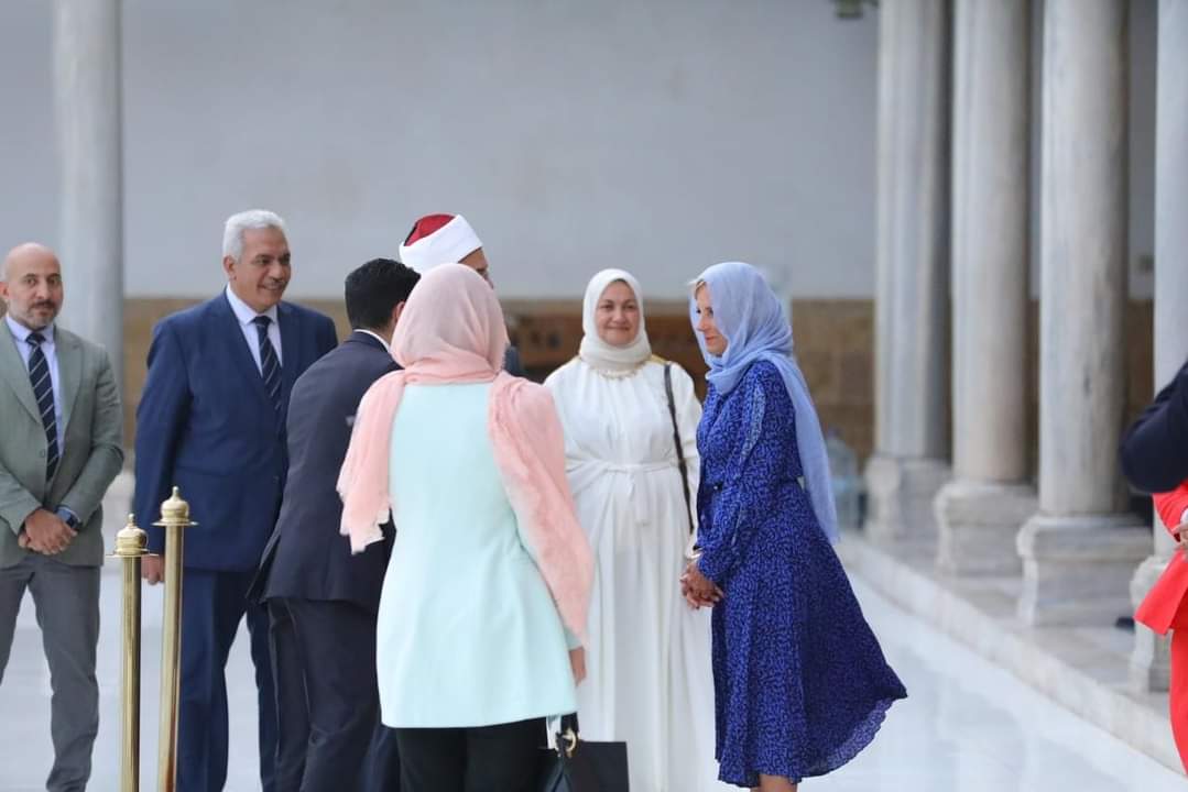 نهلة الصعيدي تشارك في زيارة قرينة الرئيس الأمريكي للازهر 