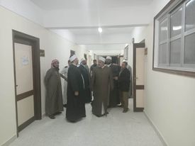 ازهر مطروح يتفقد مركز توزيع الاسئلة