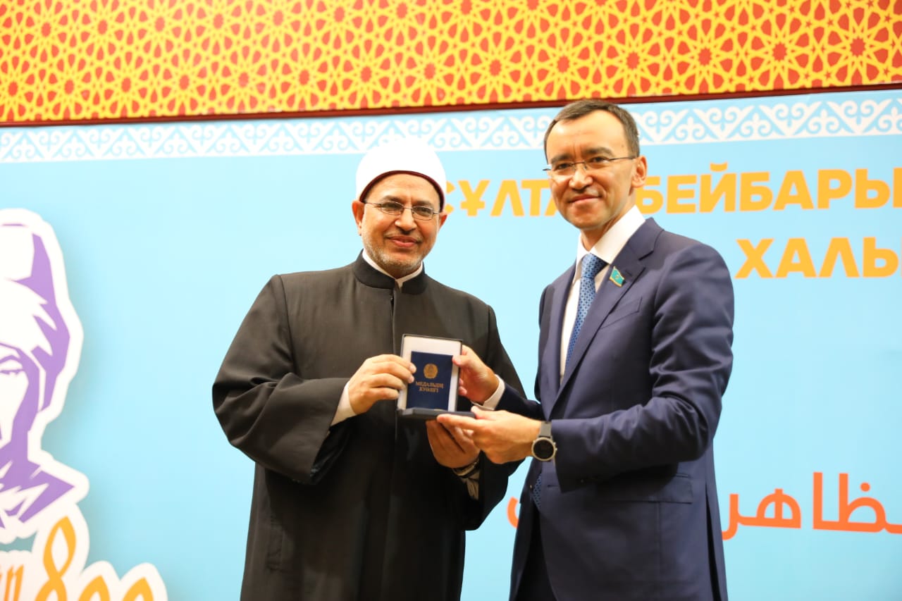 منح وسام شفاعة 
