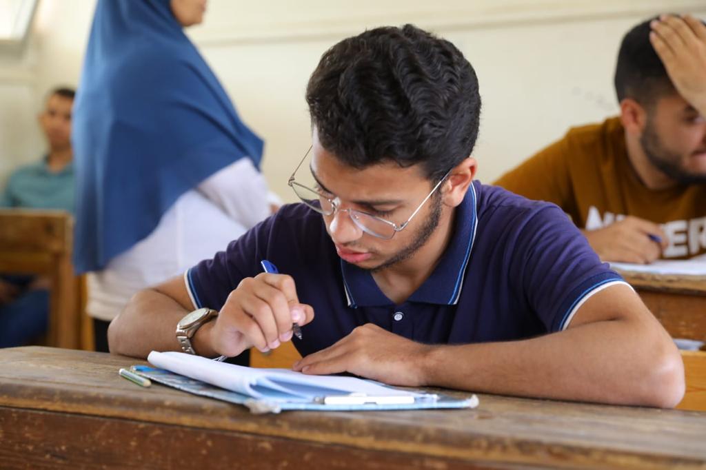 امتحانات الثانوية الأزهرية 