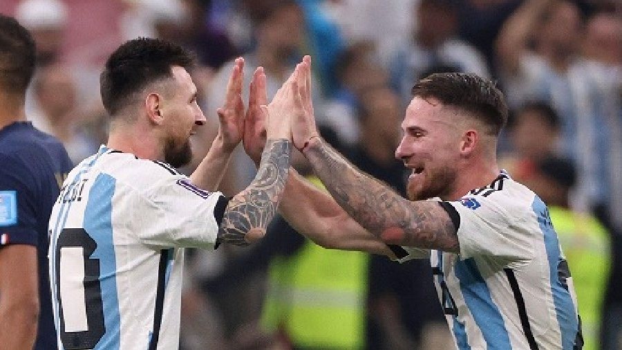 أليستر وميسي