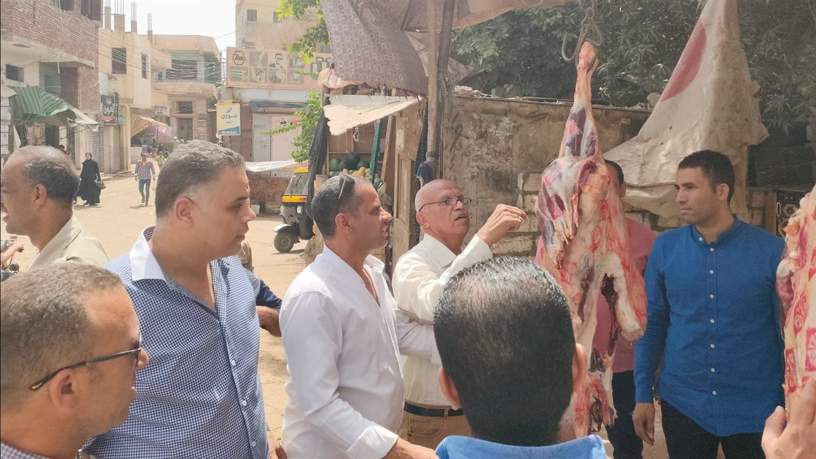 حملة مكبرة بالعياط للتفتيش على اللحوم المعروضة للمواطنين