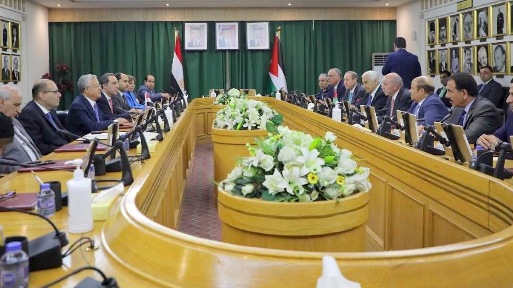 المستشار الدكتور حنفي جبالي يلتقي رئيس مجلس الأعيان الأردني
