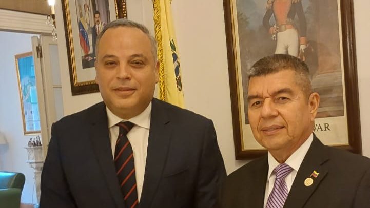  تامر عبدالمنعم وسفير فنزويلا