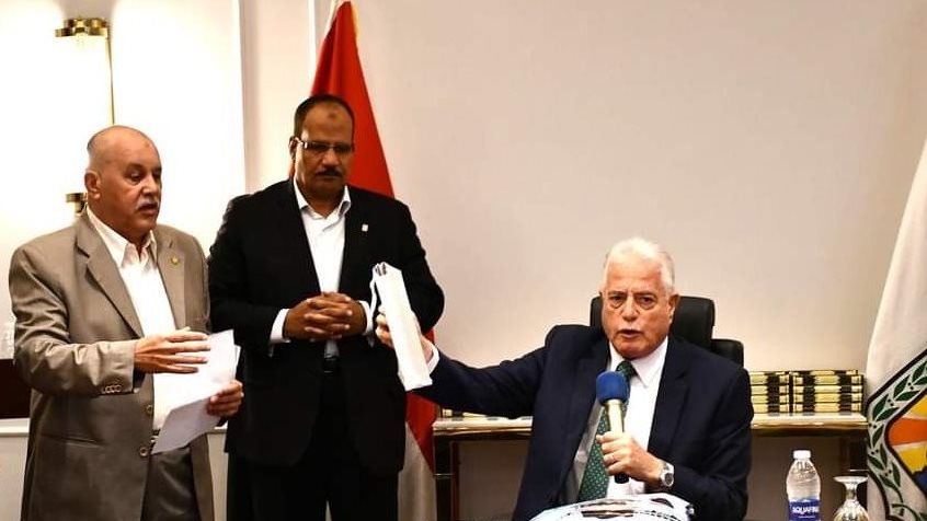 فودة  لحظة استقباله حجاج الجمعيات الأهلية 