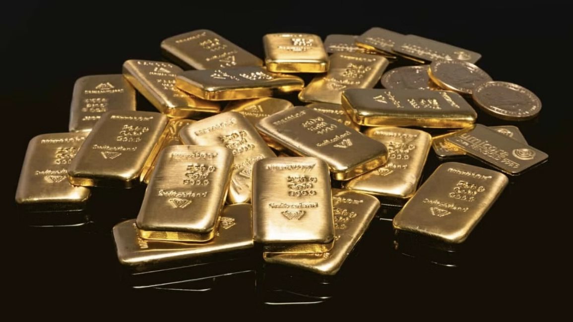 الذهب يتجه لتحقيق مكسب أسبوعي وسط توقعات عدم رفع الفائدة