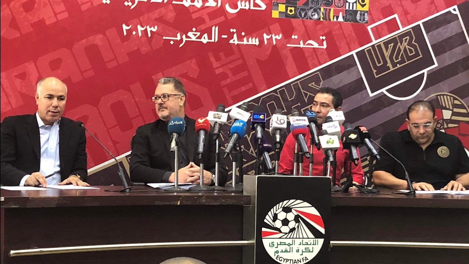 محمد بركات وميكالي