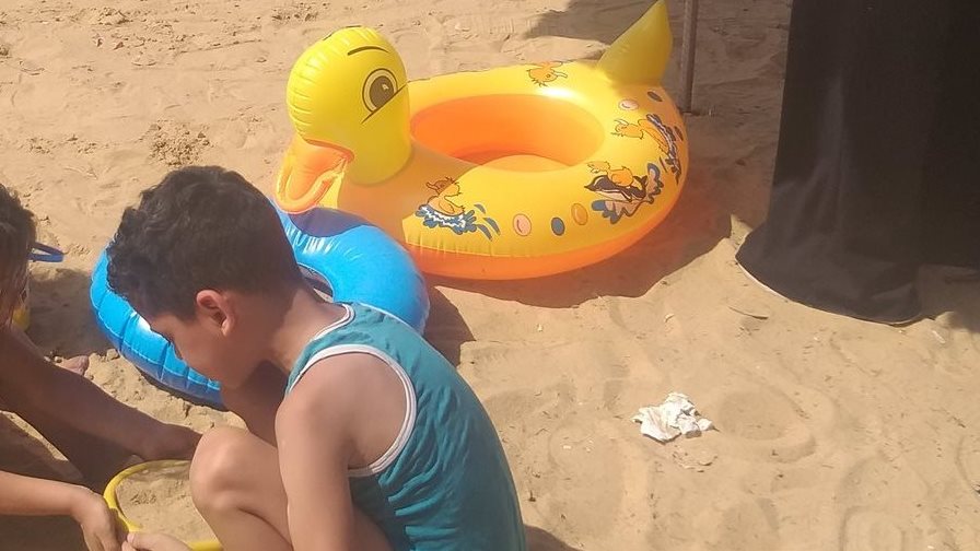 ترعة تتحول لمصيف