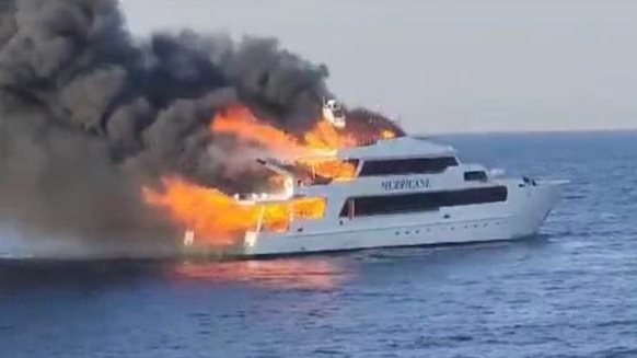 حريق لانش مرسى علم