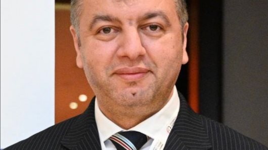 منح أستاذ بطب الأزهر زمالة كلية جمعية عموم الهند للعيون