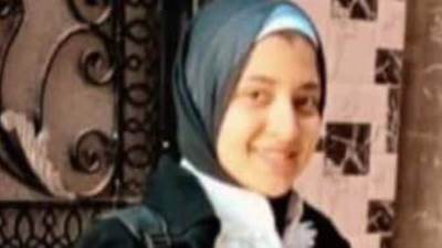 الطالبة ياسمين محمد الطالبة ياسمين محمد