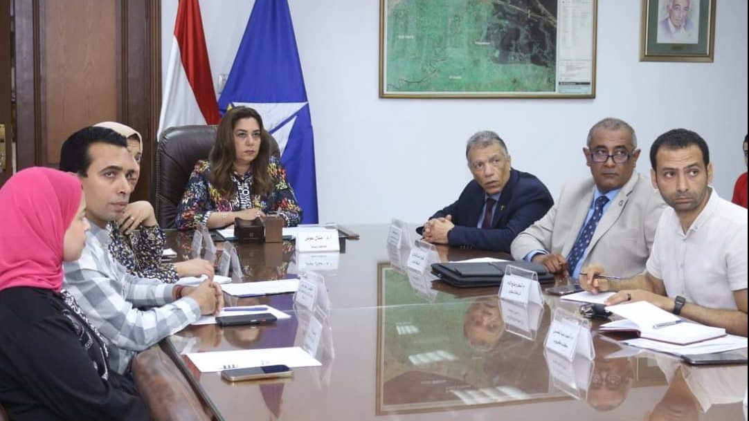 منال عوض محافظ دمياط