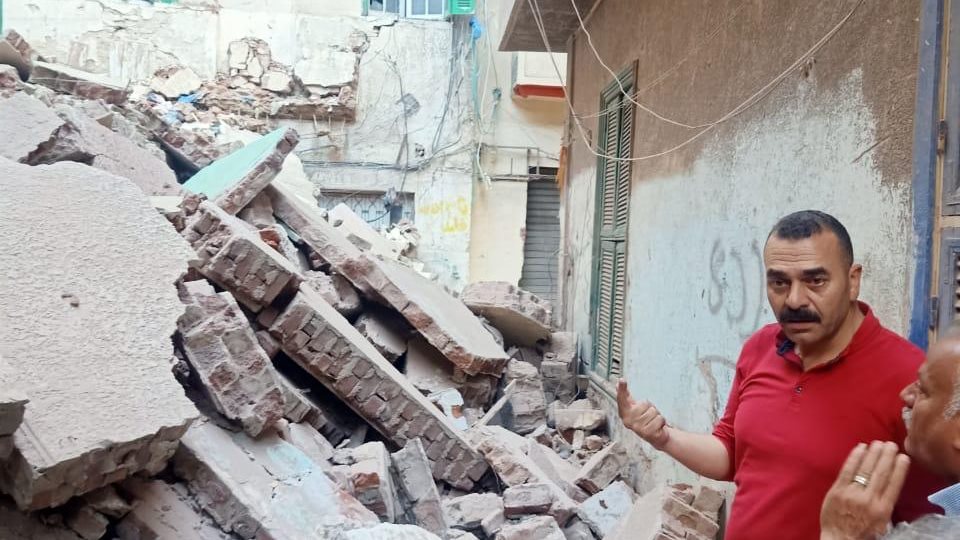 صورة من موقع العقار المنهار